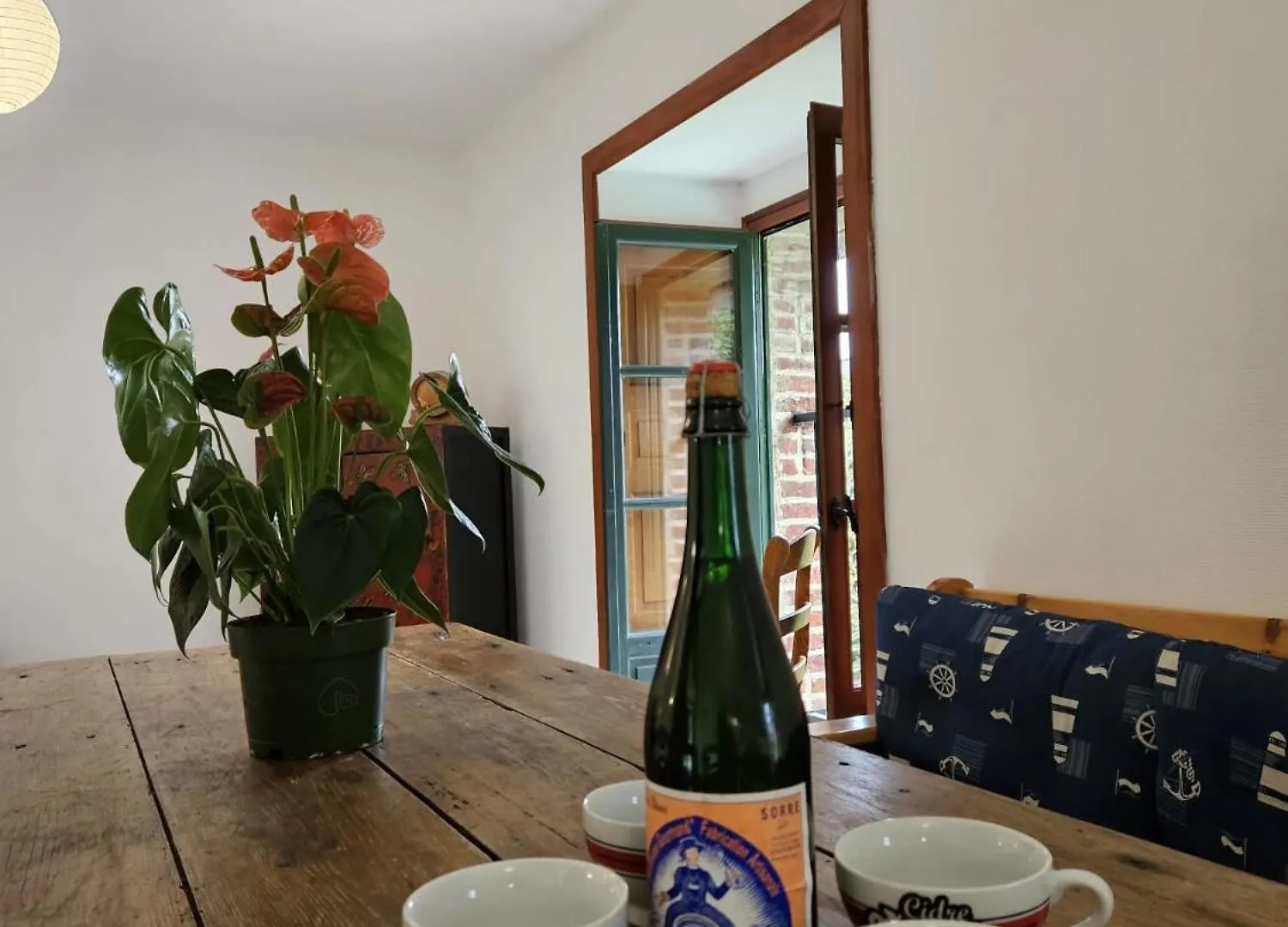 Inn L'Auberge De La Porte Saint-Jouan-des-Guerets
